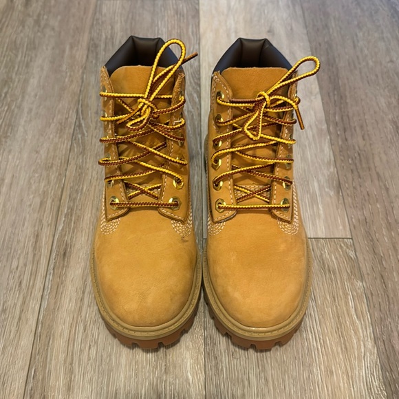Kids timberlands - Picture 1 of 6